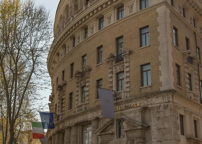 Grand Palace Hotel