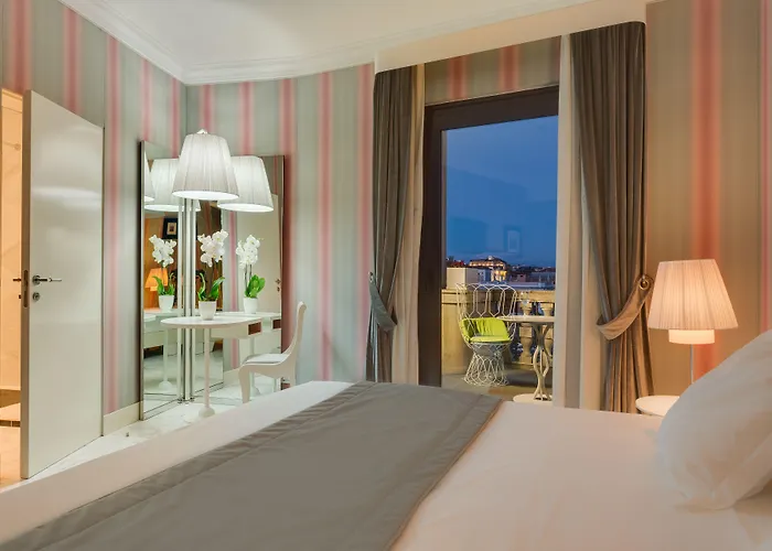 Hotel Grand Palace